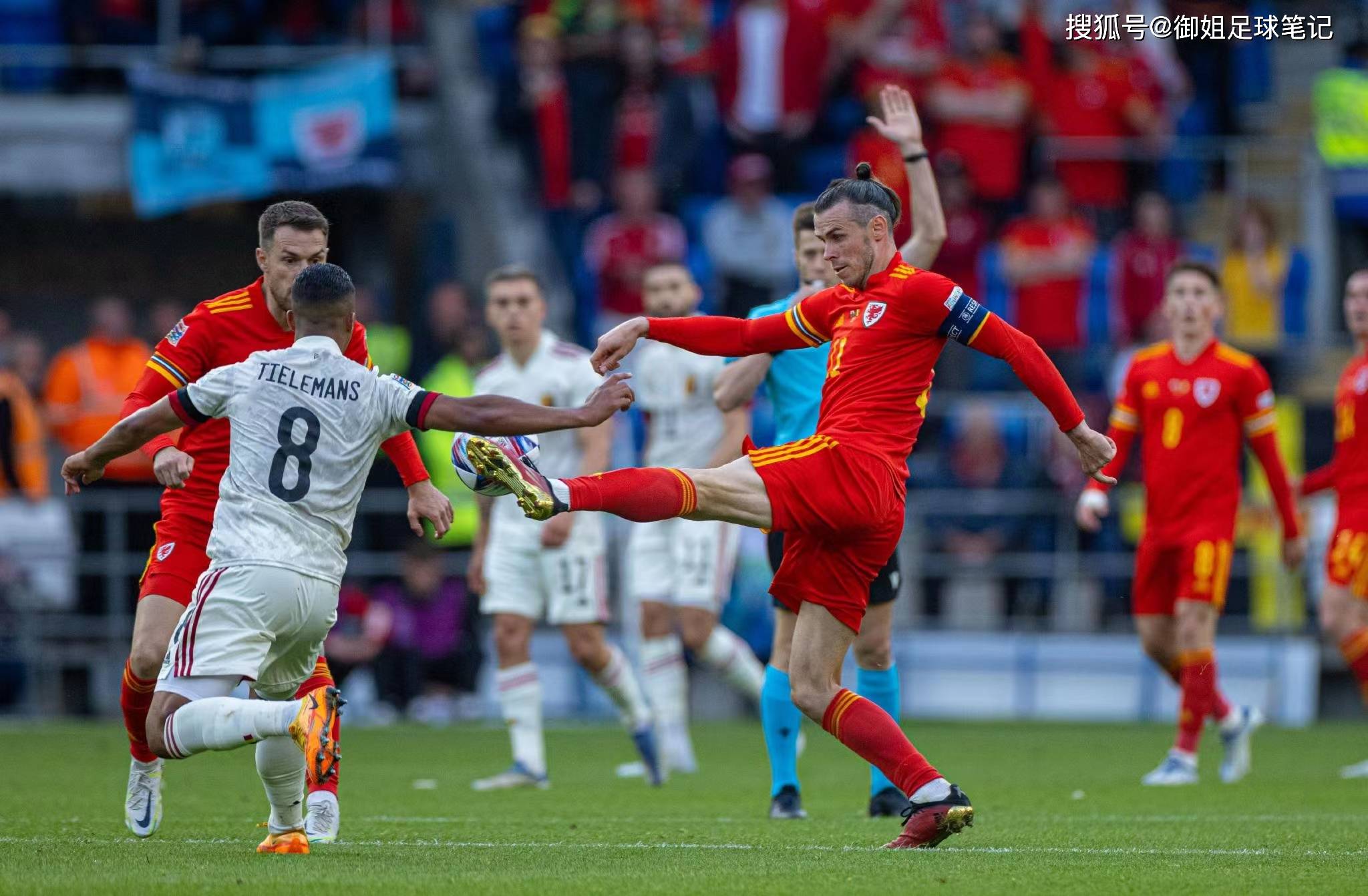 爱游戏在线-塞维利亚力克瑞典，德布劳内统治全场