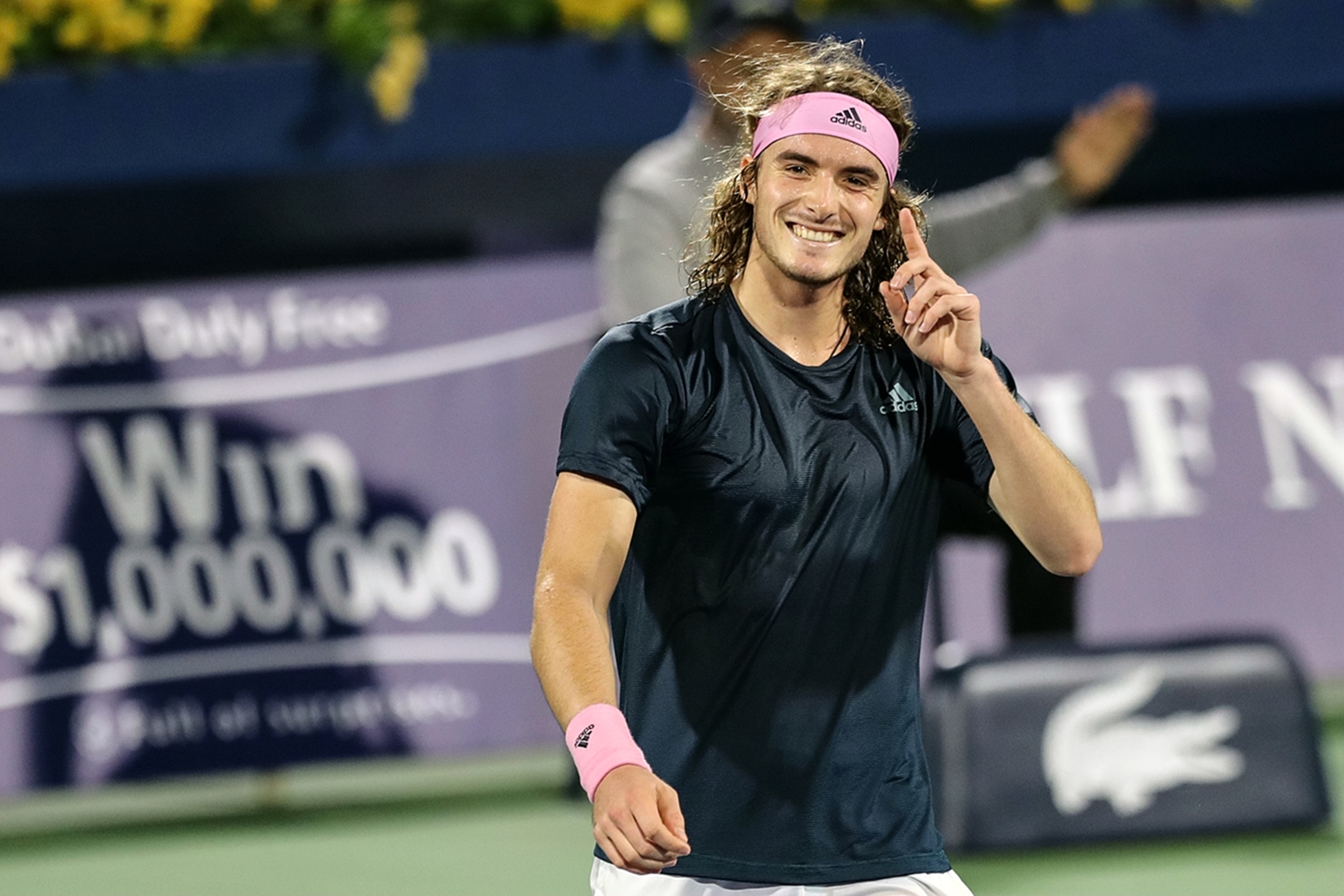 爱游戏-戴维斯杯横扫年终总决赛，西西帕斯高光表现