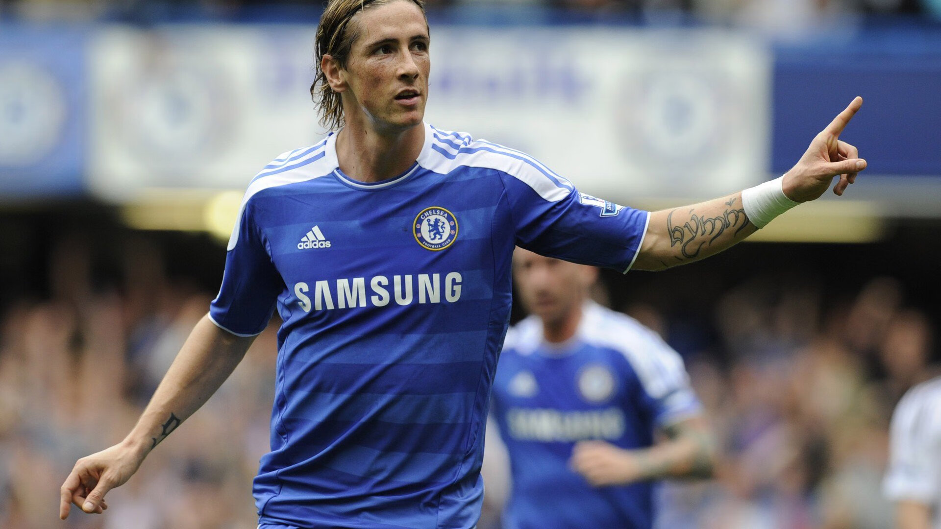 爱游戏大厅-世界排名争夺战焦点战，智利横扫哥伦比亚，南美足球版图重绘