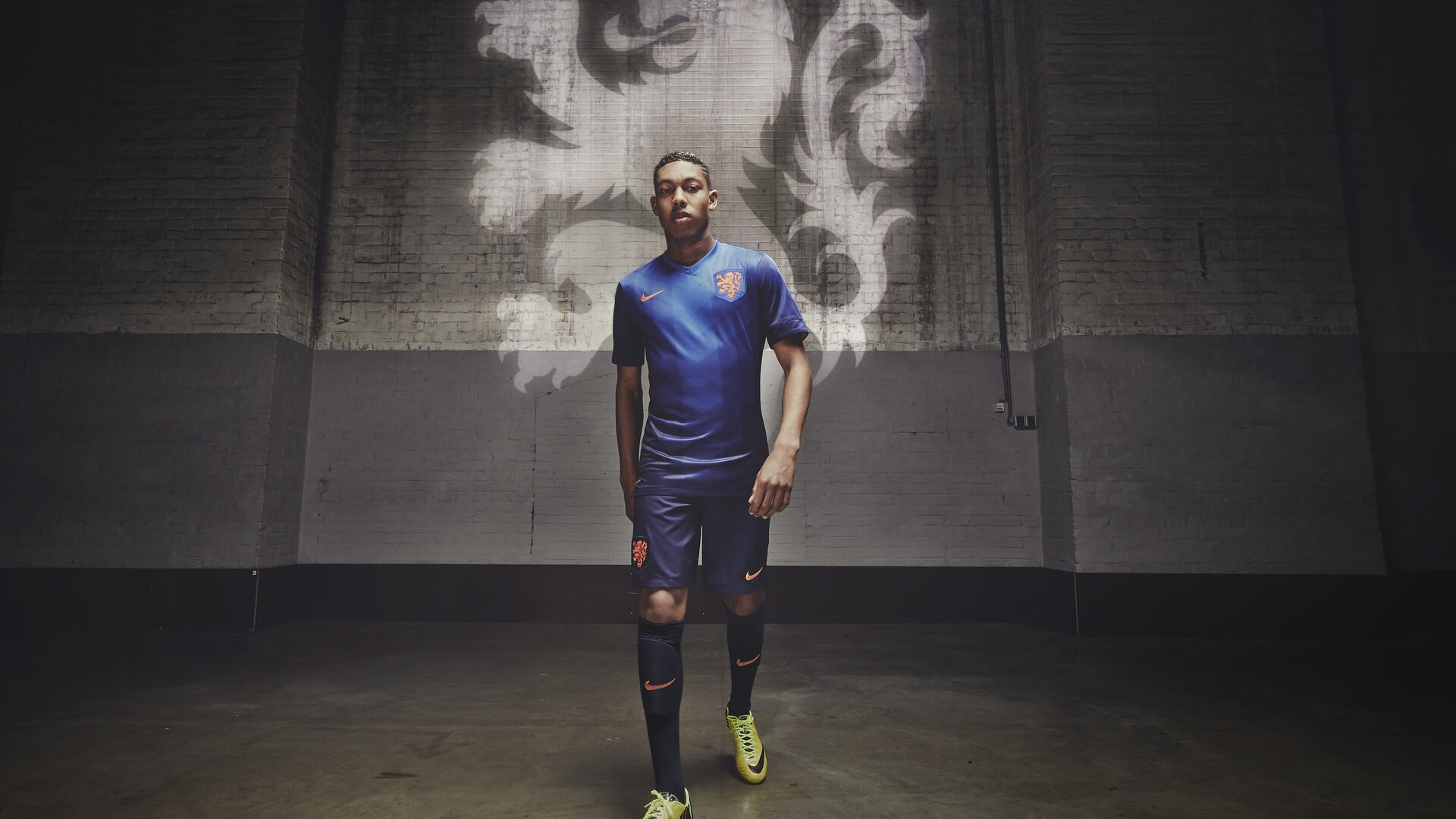 爱游戏入口-黄蜂防线溃败之夜，当利拉德开启零号特工模式，独行侠的叹息与启示